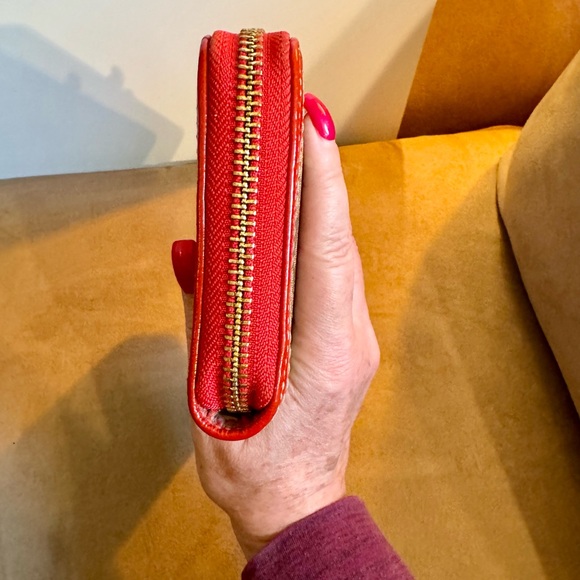 Coach zippered wallet in orange. - Picture 10 of 10